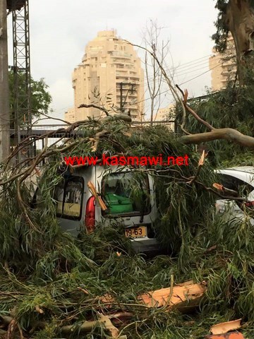 فيديو: بدا الشتاء .. كفرقاسم ومدن البلاد تشهد طقسا عاصفا وماطرا وفيضانات وانقطاعا للكهرباء 